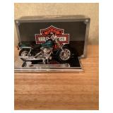 Harley Davidson 2000 FXDL Dyna Low Rider 1:18