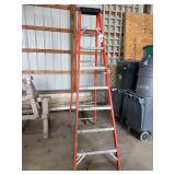 Fiberglass Step Ladder