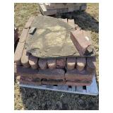 Pallet - approx 115 Edgers and flat stone