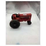International Farmall 560 Tractor Model