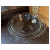 Pyrex Clear Glass Nesting Mixing Bowls - Set of Three
