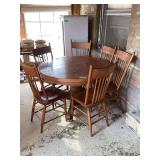 45” Round Oak Table & 6 Chairs