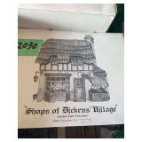Department 56 Shops of Dickens Village Green Grocer Handpainted Porcelain House 2030 Retired