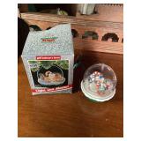 Hallmark Magic Keepsake Ornament-Animals around Candy Cane 1989