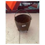 Cast Iron Footed Pot with Handle