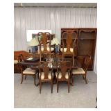 Table and Chairs 6 Straight Chairs, 2 Captains chairs, 2 Leaves