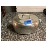 Wagner Ware Magnalite Roaster with Lid and Steamer Insert