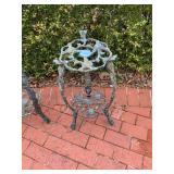 Metal Floral Design Plant Stand