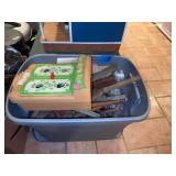 Strawberry Shortcake Carrying Case with Assorted Figures and Building Logs