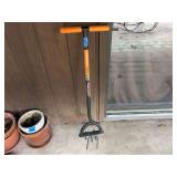 Fiskars T-Handle Garden Tiller