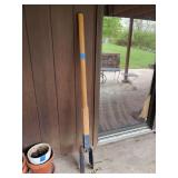 Manual Post Hole Digger with Wooden Handles