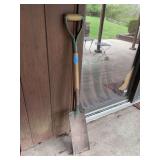 Panama Tempered 16 D-Handle Spade
