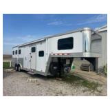 **2009 Kiefer Built Genesis X-8093 Aluminum Horse Trailer