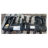 Bobcat Quick Attach, NEW, (Jim Pritchard Estate)
LOCATION: Boody
CONTACT: Vern @ 217-823-2622