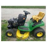L110  Lawn Mower  Gas John Deere Mower