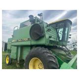 7720 Turbo John Deere Combine