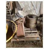 Metal Cutting Band Saw with Two Turf-Saver Tires