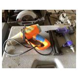 Chicago Electric Heat Gun and Air Stapler Tool Set