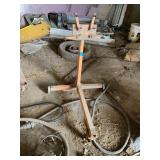 Engine Stand with Adjustable Mounting Plate