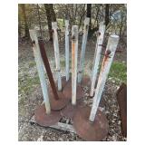 Construction Safety Stands (10)
LOCATION: Boody, IL
CONTACT: Vern @ 217-823-2622