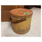 Wooden Storage Bucket with Lid