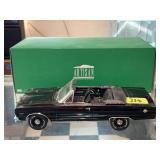 GreenLight Artisan Collection 1:18 Scale 1967 Plymouth Belvedere GTX Diecast Model