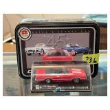 New-Ray 1970 Oldsmobile 4-4-2 Diecast Model in Corvette Collectible Tin