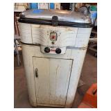 Nesco Electric Roaster Oven with Cabinet Stand
