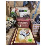 Rooster and Farm Themed Decor Lot Including Canvas Art and Storage Bin