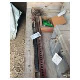 Heavy Duty Jack and Box of Green Brackets