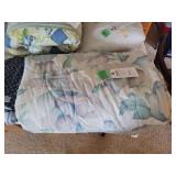 Quilted Bed Blanket with Blue and Purple Floral Leaf Pattern