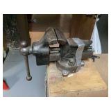 Heavy Duty Swivel Base Bench Vise with Anvil