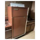 Sears Coldspot Frostless Spacemaster 16 Refrigerator