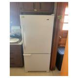 Amana Bottom Freezer Refrigerator Model ABB1921WEW2