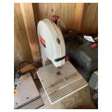 Tool Shop 9-Inch Band Saw