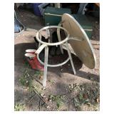 Metal Frame Table with Round Top