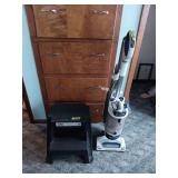 Rubbermaid Step Stool and Shark Professional Vacuum Lot