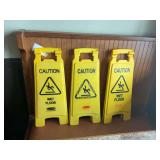 Rubbermaid Commercial Products Wet Floor Caution Signs Set of 3