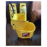 Libman Commercial Yellow Mop Bucket