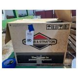 Briggs & Stratton 5 HP I/C Quantum Power Small Engine in Original Box