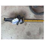 Dewalt DCHT821 20V Max 22-Inch Cordless Hedge Trimmer with Manual