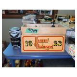 Harley-Davidson Daytona 1993 Beer Can and 1928 Motorcycle Replica Set