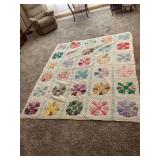 Handmade Dresden Plate Quilt with Detailed Stitching