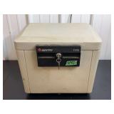 Sentry Model 1170 Insulated Document Safe