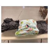 Floral Comforter with Air Mattress and Accessories