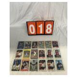(32 pcs) Frank Thomas Baseball Cards- Fewe Rookies