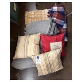 Pillows, throws