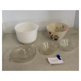 Juicer, bowls