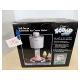 Ice cream maker