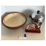 Wooden bowl, Penguin server, egg scale